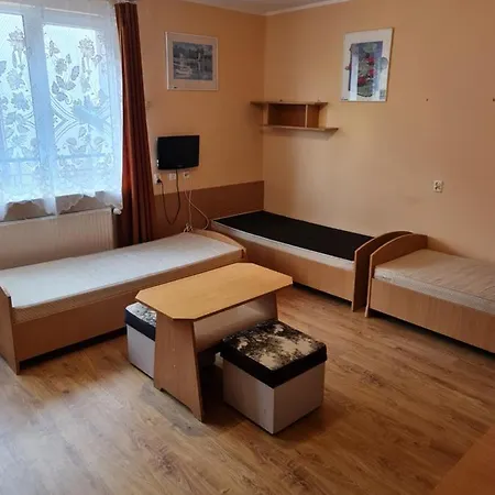 Dom Wypoczynkowy Dziwnówek * Dziwnówek